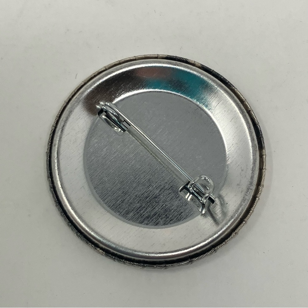 Clark Gable • Button Pin - Picture 2 of 2
